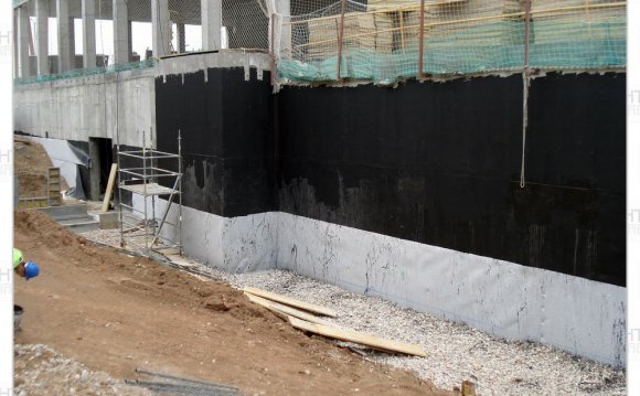 Используется мастика МБУ